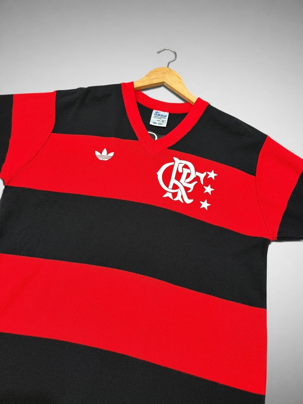 CAMISA MALHA FLAMENGO 1981 FURADINHA 1981 “Zico” NOME BORDADO