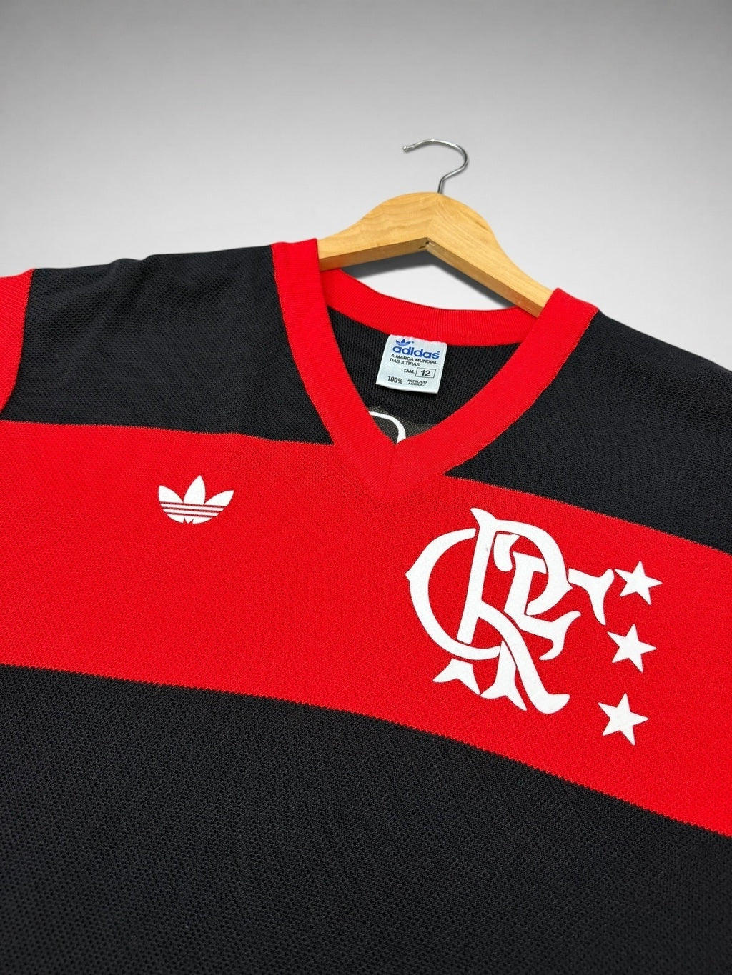 CAMISA MALHA FLAMENGO 1981 FURADINHA 1981 “Zico” NOME BORDADO