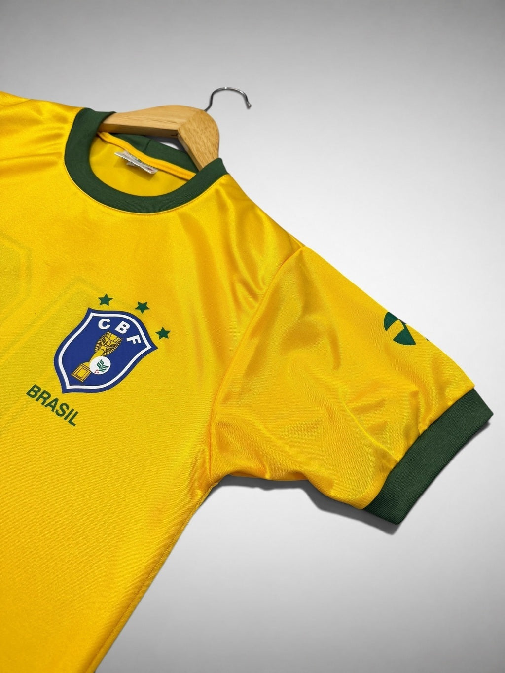 CAMISA AMARELA SELEÇÃO BRASILEIRA 1982 “Zico”