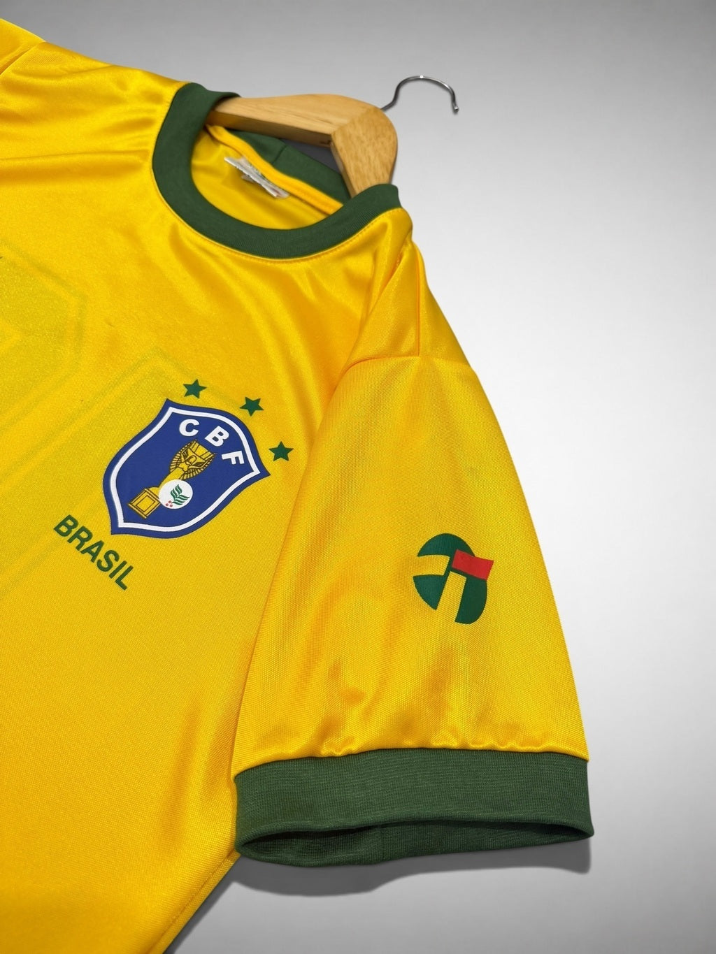 CAMISA AMARELA SELEÇÃO BRASILEIRA 1982 “Zico”