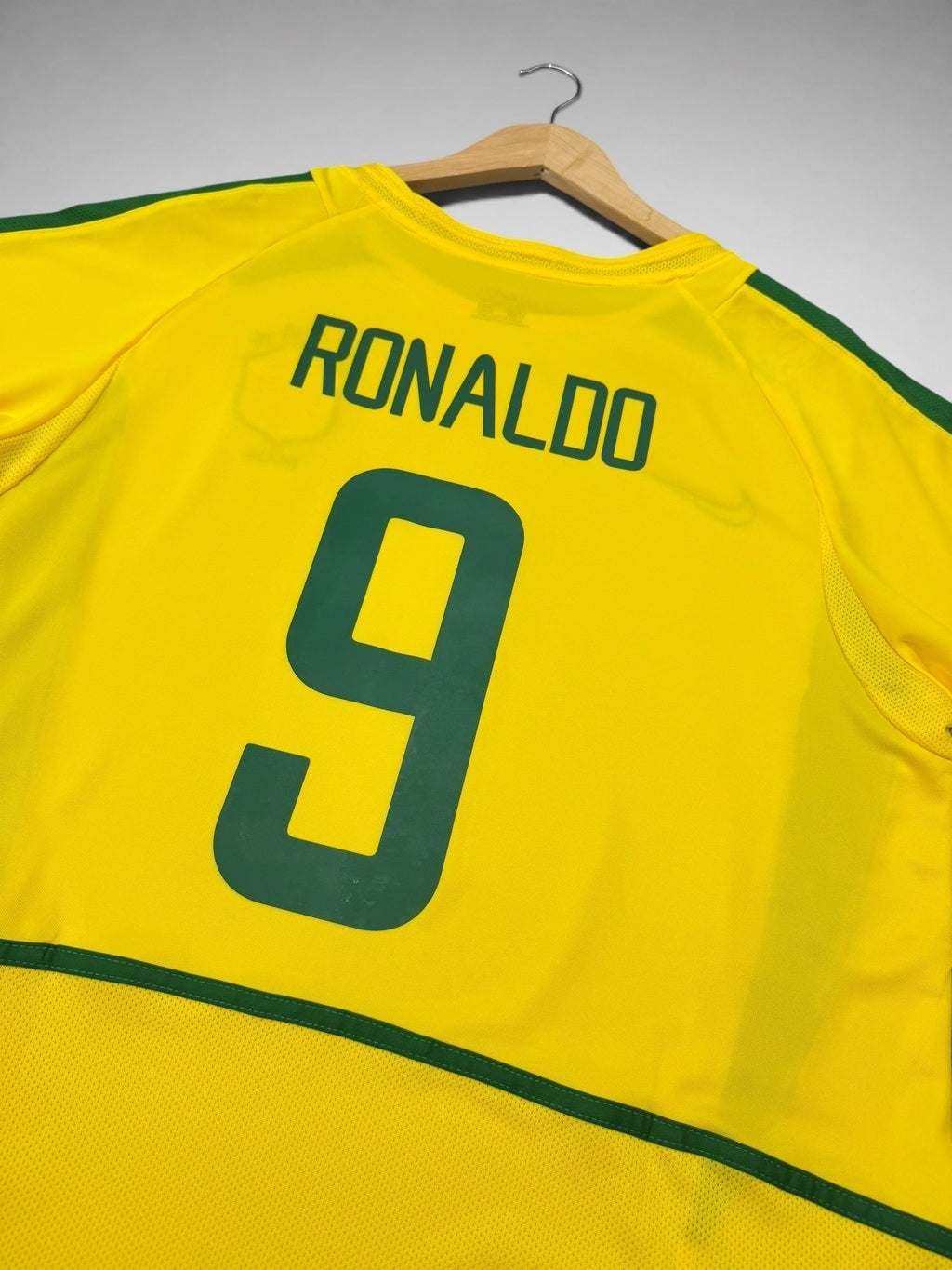 CAMISA AMARELA SELEÇÃO BRASILEIRA COPA DE 2002 “Ronaldo”