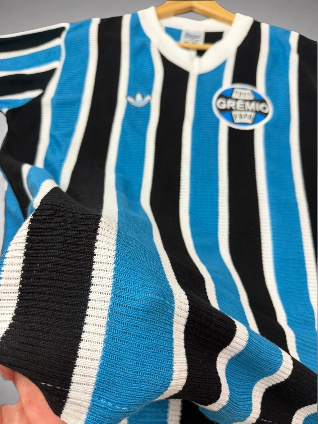 CAMISA MALHA CANELADA GRÊMIO 1983 LIBERTADORES “Renato Portaluppi”