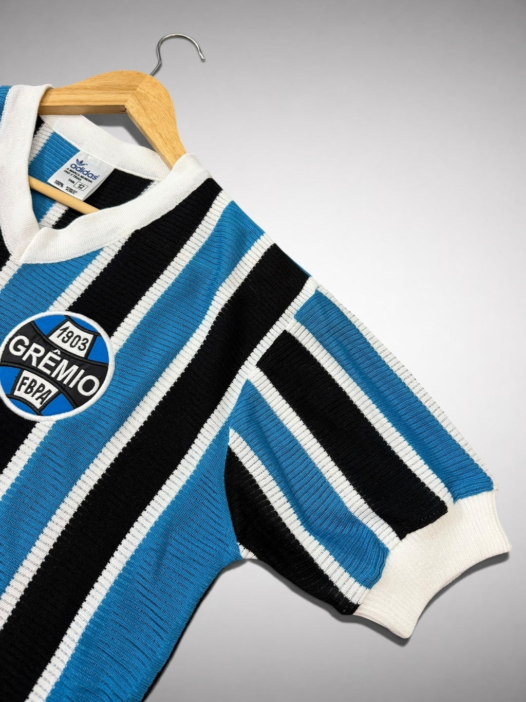 CAMISA MALHA CANELADA GRÊMIO 1983 LIBERTADORES “Renato Portaluppi”